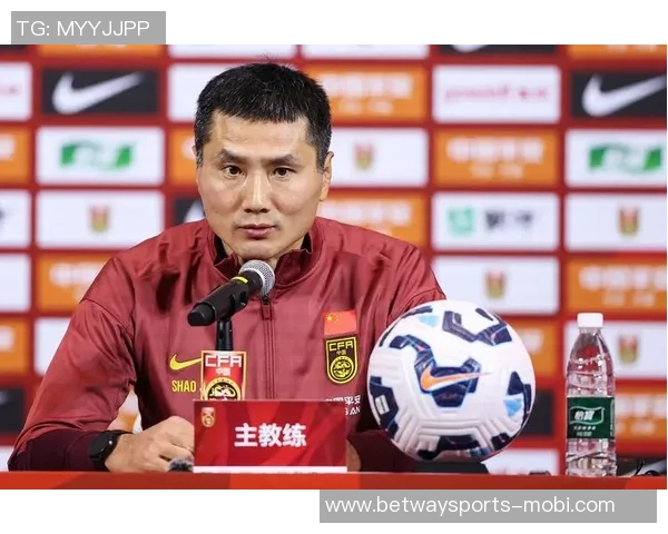 国足新任教练邵佳一团队已抵达肇庆全员将于四日集结备战